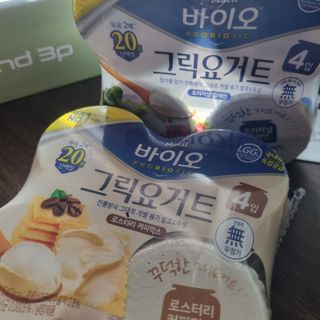매일바이오 그릭요거트 오리지널 플레인 4개, 로스터리 커피믹스 4개 — 4점을 준 리뷰어가 2021년 12월 올린 사용 사진