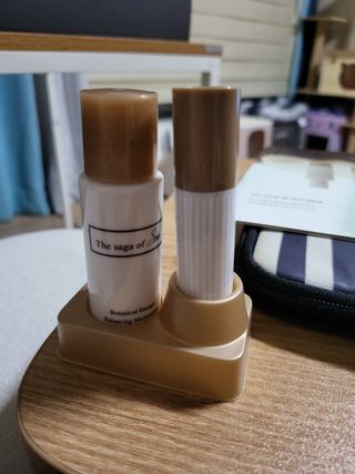 더사가오브수 [사가수] 효혜윤 보태니컬 에너지 에센스인로션 20ml /아이포올 스틱 3g — 5점을 준 리뷰어가 2023년 2월 올린 사용 사진