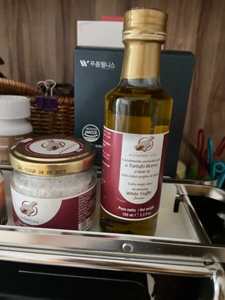 [딜리셔스코드] 타르투피 알레산드로 로시 트러플 소금 100g +트러플 오일 100ml set — 5점을 준 리뷰어가 2022년 6월 올린 사용 사진