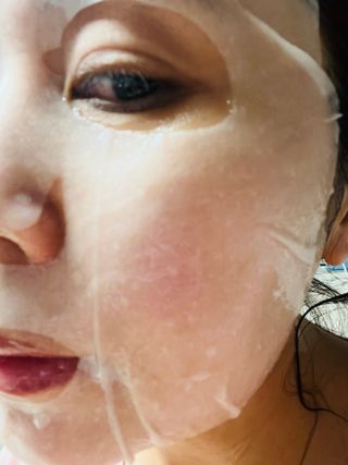 바노바기 코스메틱 바노바기 비타제닉 젤리마스크 리프팅 (10매입) — 5점을 준 리뷰어가 2023년 4월 올린 사용 사진