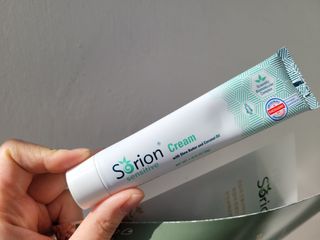 건선/아토/습진/민감성 피부 천연보습진정크림 소리온 크림 & 센시티브 크림 50g — 4점을 준 리뷰어가 2022년 1월 올린 사용 사진