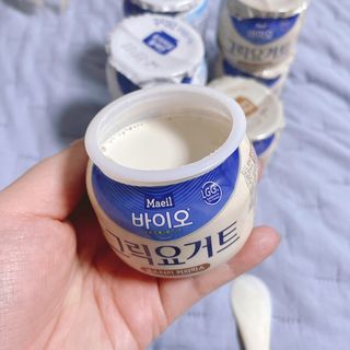 매일바이오 그릭요거트 오리지널 플레인 4개, 로스터리 커피믹스 4개 — 4점을 준 리뷰어가 2021년 12월 올린 사용 사진