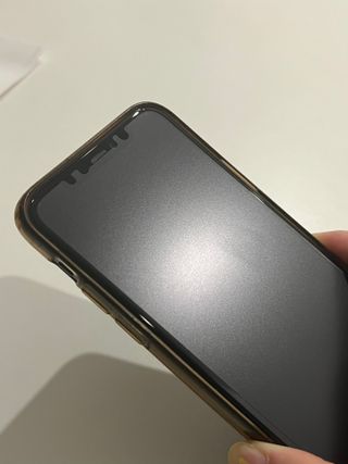 아클리브 Eco 항균 항바이러스 액정 보호필름(iPhone) — 5점을 준 리뷰어가 2022년 8월 올린 사용 사진