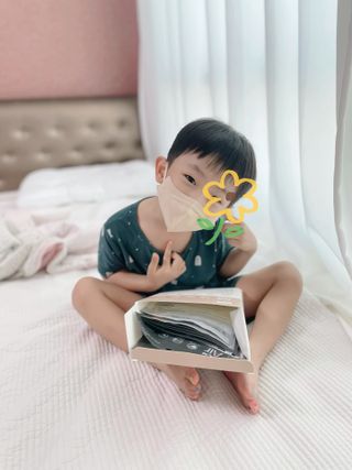 JHWORLD 스누피 마스크 스누피 에어 새부리형 국내산 MB필터 컬러마스크 대형 중형 어린이용 20매 — 5점을 준 리뷰어가 2021년 7월 올린 사용 사진