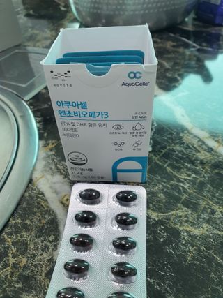 메디포스트 모비타 아쿠아셀 엔초비오메가3 60캡슐 — 5점을 준 리뷰어가 2022년 12월 올린 사용 사진