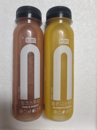 BLENDY'S 핑크 스무디+블론디 스무디 — 5점을 준 리뷰어가 2021년 11월 올린 사용 사진