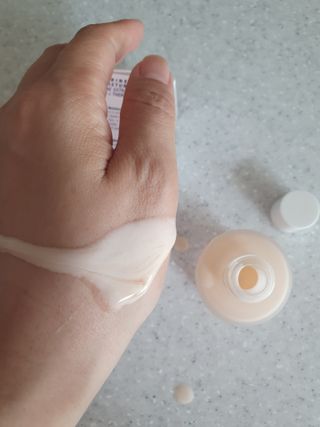 산수시 데포 세럼 수분 물광 비타민 에센스 50ml 기초화장품 — 5점을 준 리뷰어가 2021년 7월 올린 사용 사진
