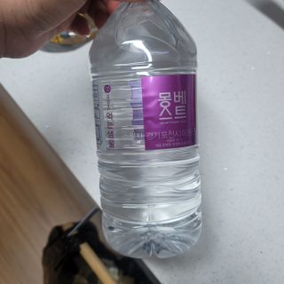 몽베스트 MONTBEST 1L 12입 — 5점을 준 리뷰어가 2022년 3월 올린 사용 사진