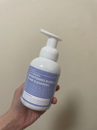 약손명가코스메틱 에오스보떼 브라이트닝 버블 폼 클렌징 300ml — 5점을 준 리뷰어가 2021년 12월 올린 사용 사진