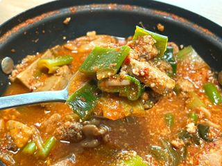 소담스퀘어 상암 궁중해물탕조씨집 백년가게 조씨집 팔뚝탕1인분550g — 4점을 준 리뷰어가 2022년 12월 올린 사용 사진