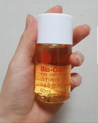 바이오오일 [바이오-오일] 스킨케어 오일 내추럴 60ml — 5점을 준 리뷰어가 2021년 5월 올린 사용 사진