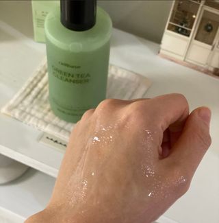 프리마인 메이크업과 들뜨는 각질까지 한방에 깐달걀로! 순하기까지한 셀베이스 그린티클렌저(200ml) — 5점을 준 리뷰어가 2023년 1월 올린 사용 사진