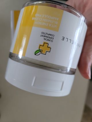 랑벨 비타 에너지 잡티 앰플 패드 65매 (투명하고 밝은 얼굴 광채패드) — 5점을 준 리뷰어가 2022년 4월 올린 사용 사진