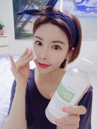 나나스킨 하이드로릴렉싱토너 — 5점을 준 리뷰어가 2021년 5월 올린 사용 사진