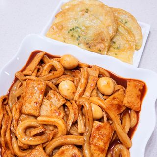 [푸딩팩토리] 즉석누들떡볶이 540g + 대구전통 납작만두 260g — 5점을 준 리뷰어가 2022년 12월 올린 사용 사진