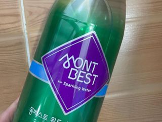 몽베스트 Montbest with Sparkling water Plain 20병 — 5점을 준 리뷰어가 2022년 8월 올린 사용 사진