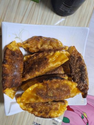 한만두 진한 해물맛 짬뽕만두 1kg — 3점을 준 리뷰어가 2021년 4월 올린 사용 사진