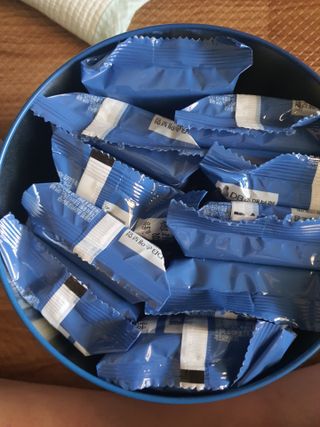 서울약사신협_프로바이오생유산균_2.5G x 100포 — 2점을 준 리뷰어가 2021년 5월 올린 사용 사진