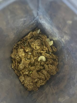 밸런스 다이어트랩 밸다랩 이씨리얼 수제 발아통밀 그래놀라 450g — 5점을 준 리뷰어가 2023년 4월 올린 사용 사진
