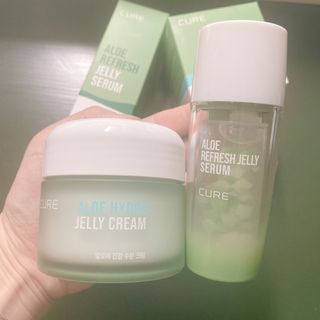 김정문알로에 큐어 큐어 알로에 리프레쉬 젤리 세럼, 큐어 알로에 하이드로 젤리 크림 — 5점을 준 리뷰어가 2021년 3월 올린 사용 사진