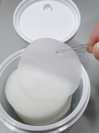 산다화 비타민씨 화이트닝 토너 패드 — 4점을 준 리뷰어가 2023년 9월 올린 사용 사진