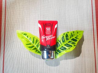 약손명가코스메틱 에오스보떼 스피드터치 선크림 50ml — 4.5점을 준 리뷰어가 2021년 8월 올린 사용 사진