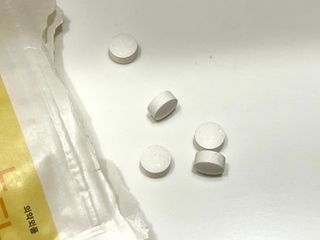 녹다 츄츄고체치약 150정 프로폴리스 죽염 씹는 치약 — 4점을 준 리뷰어가 2022년 12월 올린 사용 사진