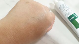 랑벨 랑바이오 블랙 시카 크림 50ml(블랙비 프로폴리스, 시카 4종, 판테놀 10 함유) — 5점을 준 리뷰어가 2022년 4월 올린 사용 사진