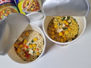 NISSIN 닛신 컵누들  4종 - 씨푸드오리지날, 씨푸드 스파이시, 씨푸드 커리, 씨푸드 XO소스 — 5점을 준 리뷰어가 2022년 11월 올린 사용 사진