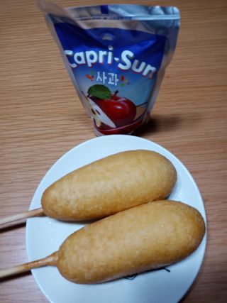오마뎅 한우핫도그 — 5점을 준 리뷰어가 2021년 5월 올린 사용 사진