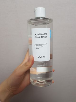 김정문알로에 큐어 큐어 알로에 워터 젤리 토너 500ml — 5점을 준 리뷰어가 2021년 4월 올린 사용 사진