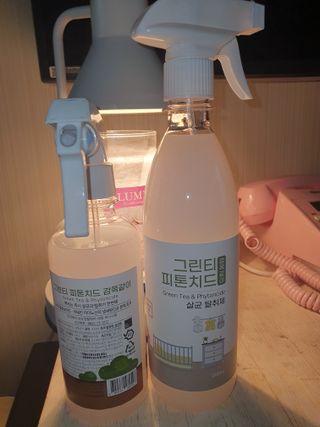 [엠메이데이] 그린티 피톤치드 감쪽같이 500ml + 손소독액 50ml — 5점을 준 리뷰어가 2021년 12월 올린 사용 사진