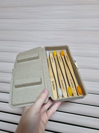 [닥터노아] 마루 대나무 칫솔 콤팩트 & 고체 치약 — 5점을 준 리뷰어가 2022년 7월 올린 사용 사진
