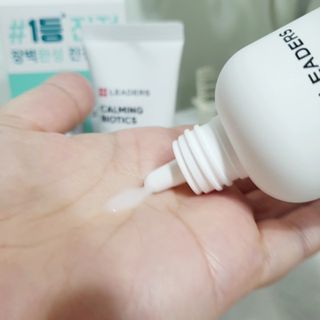 리더스코스메틱 리더스 카밍 바이오틱스 #1등 진정 기획세트 [에센스 워터150ml + 크림 마스크80ml] — 5점을 준 리뷰어가 2022년 10월 올린 사용 사진