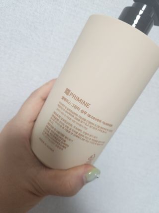 프리마인 더이상 뻣뻣하고 효과없는 탈모샴푸는 NO. 근본부터 케어하는 셀베이스 그린티샴푸(500ml) — 5점을 준 리뷰어가 2023년 2월 올린 사용 사진