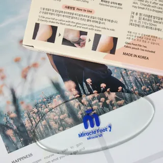 미라클풋 유리발각질제거기 물없이 쓱싹쓱싹 몇번만에 발각질 완벽제거 — 5점을 준 리뷰어가 2021년 9월 올린 사용 사진