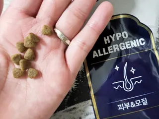 [푸디웜] 라포그 리얼인섹트 소프트키블 스킨 1KG — 5점을 준 리뷰어가 2022년 9월 올린 사용 사진