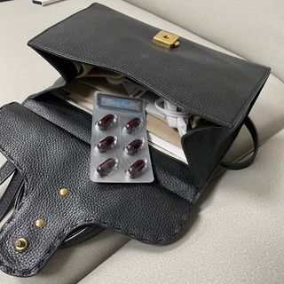 [몸엔용] 에버업 멀티비타민&미네랄, 눈건강 루테인 혈행건강 오메가3, 면역 프로바이오틱스 3종 택1 — 5점을 준 리뷰어가 2022년 4월 올린 사용 사진