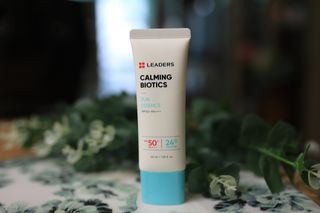 리더스코스메틱 리더스 카밍 바이오틱스 선 에센스 SPF 50+ PA++++ — 4.5점을 준 리뷰어가 2022년 6월 올린 사용 사진