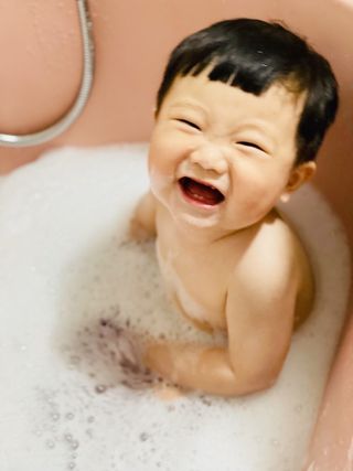 버블데이 아로마/과일 거품 입욕제 — 5점을 준 리뷰어가 2021년 7월 올린 사용 사진