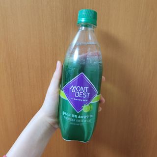 몽베스트 Montbest with Sparkling water Lime20병 — 5점을 준 리뷰어가 2022년 11월 올린 사용 사진
