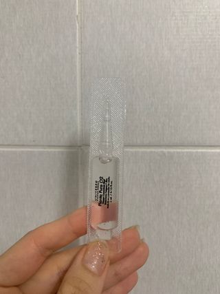 유니베르소 산소앰플 7일 집중케어 앰플 — 5점을 준 리뷰어가 2021년 5월 올린 사용 사진