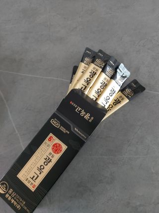 [광동제약] 광동 광옥고 홍삼 본 30포+쇼핑백 증정 — 5점을 준 리뷰어가 2021년 11월 올린 사용 사진