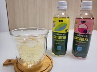 더그레잇티 콤부차 [매일유업] 더그레잇티 44kcal 콤부차 300ml *12개입 (오리지널 6개+베리리치 6개) — 4점을 준 리뷰어가 2023년 7월 올린 사용 사진