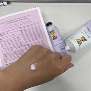 파시 FASCY 高保湿ハンドクリーム40ml+80ml セット — 5점을 준 리뷰어가 2021년 5월 올린 사용 사진