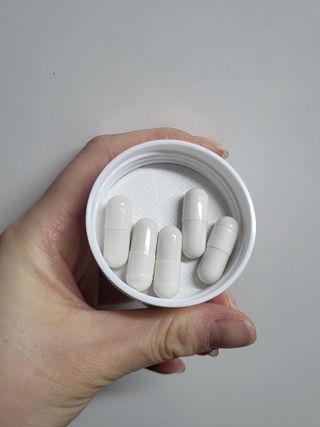 프리마인 성큼다가온 봄, 이너뷰티를 챙겨야 피부도 화사하게, 컨디션도 활기차게. 흡수율을 높인 고효율 비타민. — 5점을 준 리뷰어가 2022년 9월 올린 사용 사진