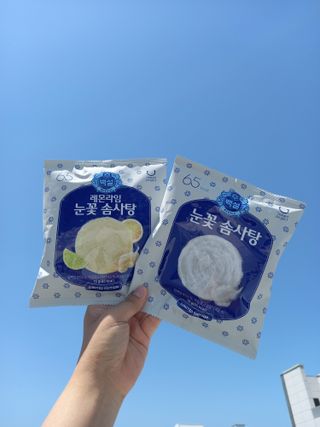 딜라이트 프로젝트  달콤한 눈꽃 간식세트( 눈꽃 솜사탕 / 레몬라임 솜사탕 / 달고나 총 7EA+스마트톡 증정) — 5점을 준 리뷰어가 2022년 5월 올린 사용 사진