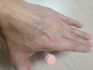 스킨큐어 산다화 카멜리아 안티 링클 멀티밤 — 4점을 준 리뷰어가 2023년 2월 올린 사용 사진