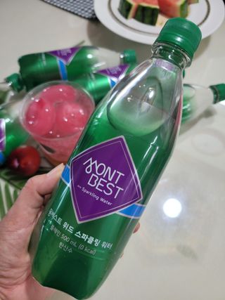 몽베스트 Montbest with Sparkling water Plain 20병 — 5점을 준 리뷰어가 2022년 7월 올린 사용 사진