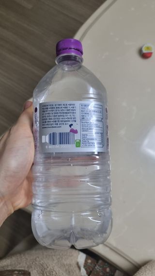 몽베스트 MONTBEST 1L 12입 — 5점을 준 리뷰어가 2022년 2월 올린 사용 사진